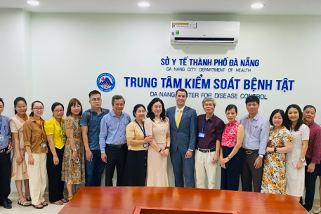 Hỗ trợ kỹ thuật về chăm sóc và điều trị HIV/AIDS tại thành phố Đà Nẵng