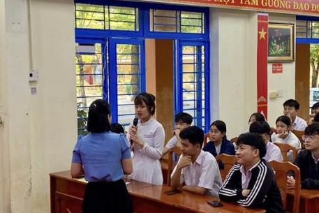 Lan tỏa kiến thức HIV/AIDS trong học đường