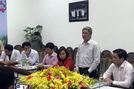 Thứ trưởng Bộ Y tế kiểm tra công tác phòng chống dịch tại Đà Nẵng