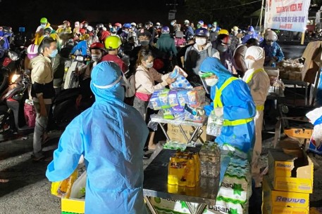 Hỗ trợ y tế cho công dân về quê đi ngang qua thành phố Đà Nẵng