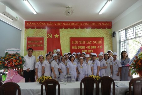 TTYT Thanh Khê tổ chức hội thi Tay nghề - Quy tắc ứng xử  điều dưỡng, hộ sinh, y sĩ năm 2023