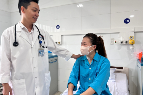 Lần đầu tiên phẫu thuật nội soi toàn bộ vá thông liên nhĩ tại Bệnh viện Đà Nẵng