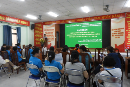 Tập huấn phòng, chống bệnh do vi rút Zika và sốt xuất huyết tại các xã, phường điểm nóng Đà Nẵng năm 2025