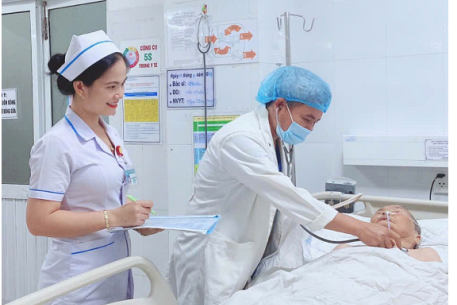 Hưởng ứng Ngày Quốc tế Điều dưỡng 12/5/2025: Tôn vinh người điều dưỡng - Lan tỏa giá trị nghề nghiệp