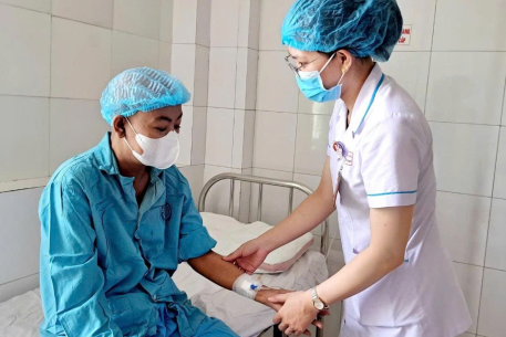 Sở Y tế thành phố Đà Nẵng phản hồi cử tri về thiếu thuốc và tình trạng ghép giường điều trị