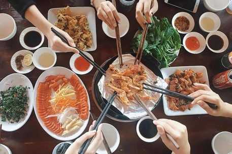 Đảm bảo an toàn thực phẩm khi đi du lịch trong mùa hè
