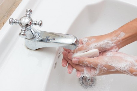 Bảo vệ sức khỏe mùa mưa bão, lụt