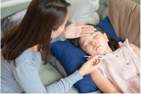 Bác sĩ cảnh báo những sai lầm thường gặp trong chăm sóc trẻ mắc  Sốt xuất huyết tại nhà