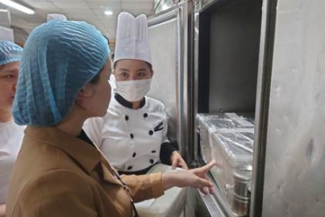 Tăng cường bảo đảm an toàn thực phẩm học đường và bếp ăn tập thể