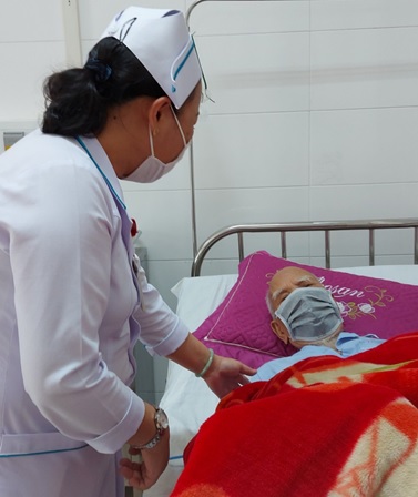 Hướng ứng Ngày Bảo hiểm Y tế Việt Nam (01/7/2021) BẢO HIỂM Y TẾ GÓP PHẦN NÂNG CAO SỨC KHỎE, ĐẨY LÙI DỊCH BỆNH COVID-19