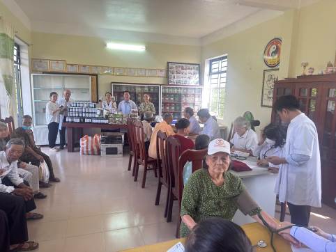 Họi đông y hòa vang