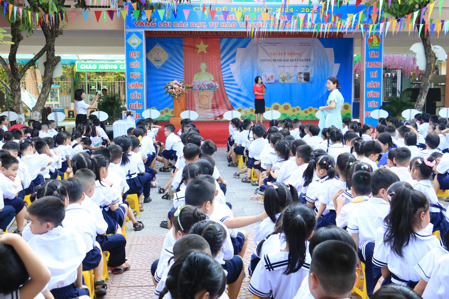 2to chuc noi chuyen suc khoe tai cac truong hoc