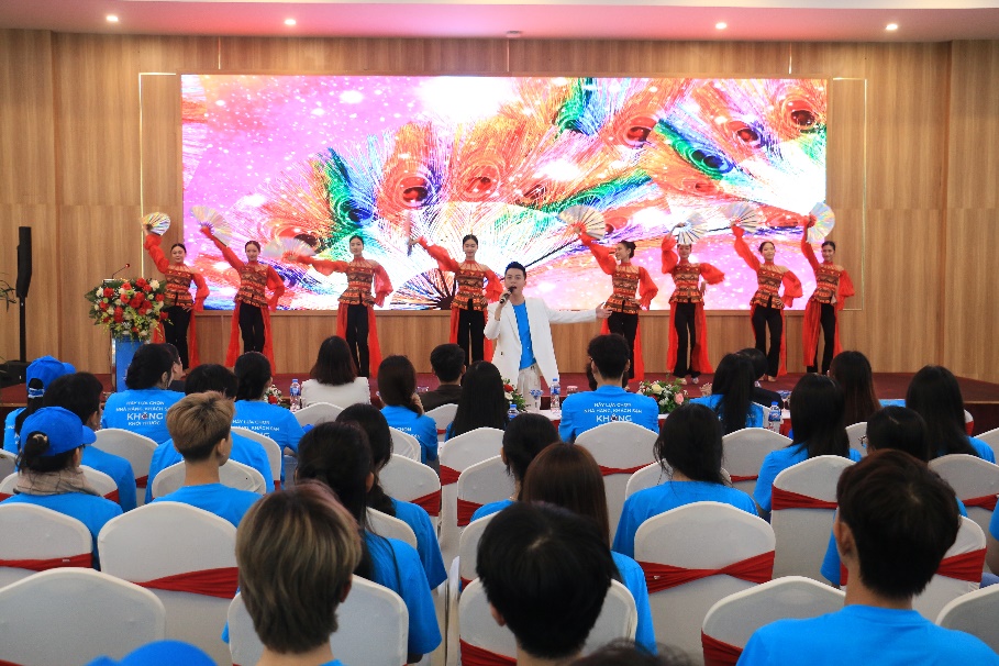 Phát động Chiến dịch không thuốc lá tại ĐN