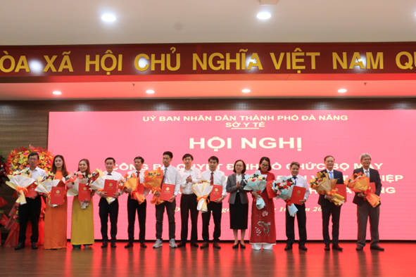Bổ nhiệm cán bộ