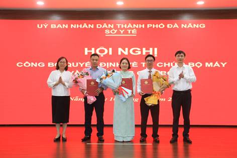 công bố các Quyết định thành lập và bổ nhiệm viên chức quản lý 02 đơn vị trực thuộc Sở Y tế