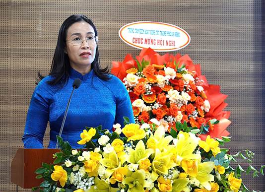 Phó Chủ tịch UBND thành phố Nguyễn Thị Anh Thi phát biểu tại hội nghị