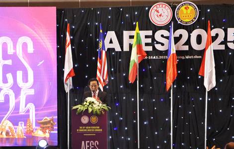 GS.TS.BS Trần Hữu Dàng, Chủ tịch Hội Nội tiết & Đái tháo đường Việt Nam phát biểu tại Hội nghị.