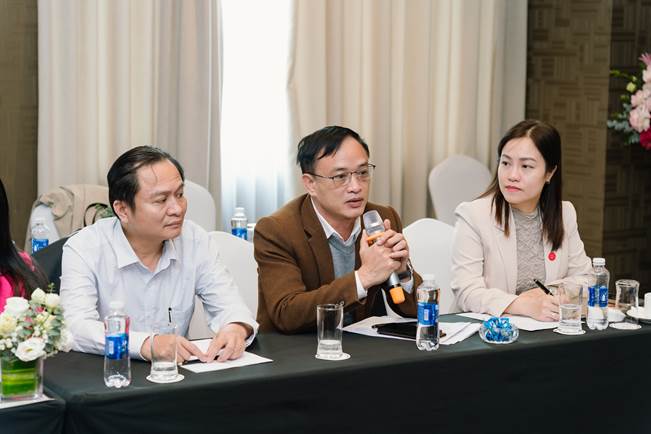 Ông Bùi Thế Thực phát biểu.