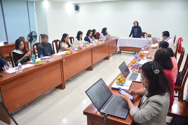 Quang cảnh cuộc họp