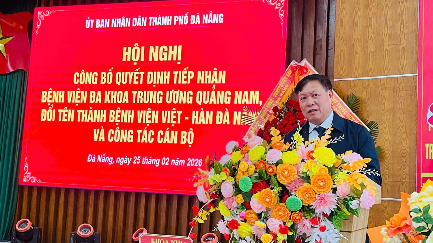 Thứ trưởng Bộ Y tế Đỗ Xuân Tuyên 