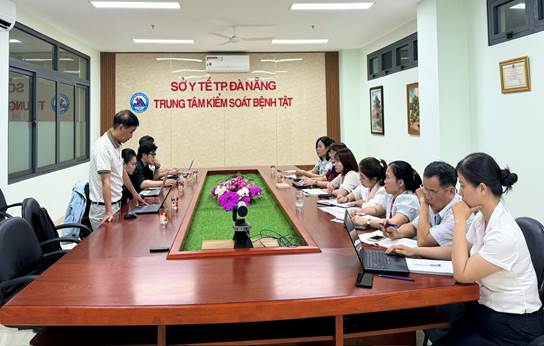 Quang cảnh buổi làm việc