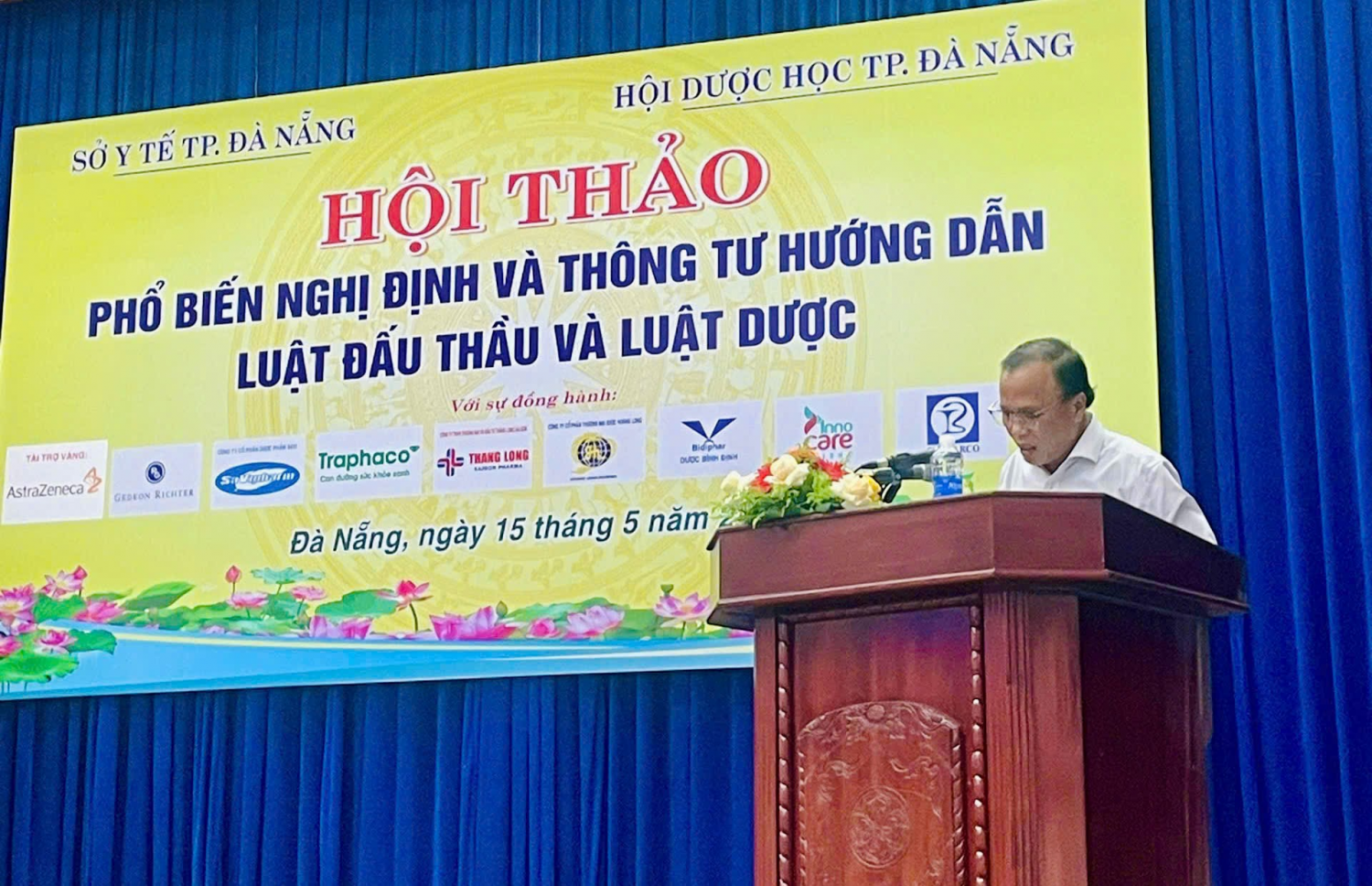Ts. Bs Mai Văn Mười – Phó Giám đốc Sở Y tế đến dự và phát biểu chỉ đạo.
